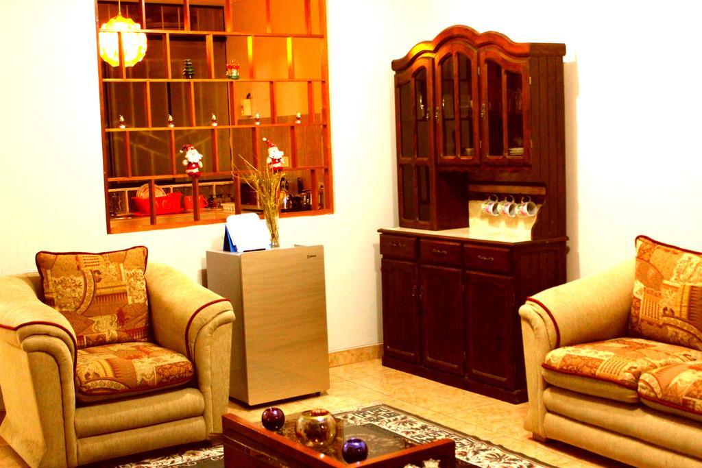 Taytaypa Rooms & Apartments Lima Airport Екстер'єр фото