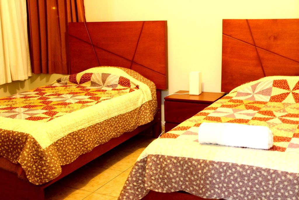 Taytaypa Rooms & Apartments Lima Airport Екстер'єр фото