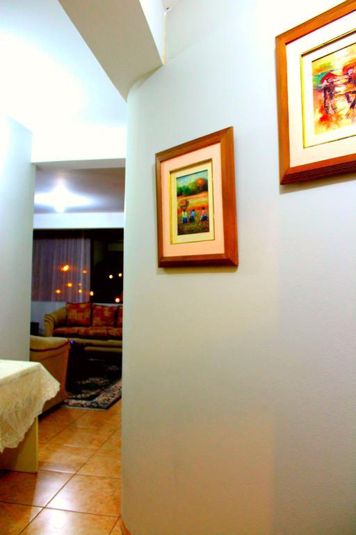 Taytaypa Rooms & Apartments Lima Airport Екстер'єр фото