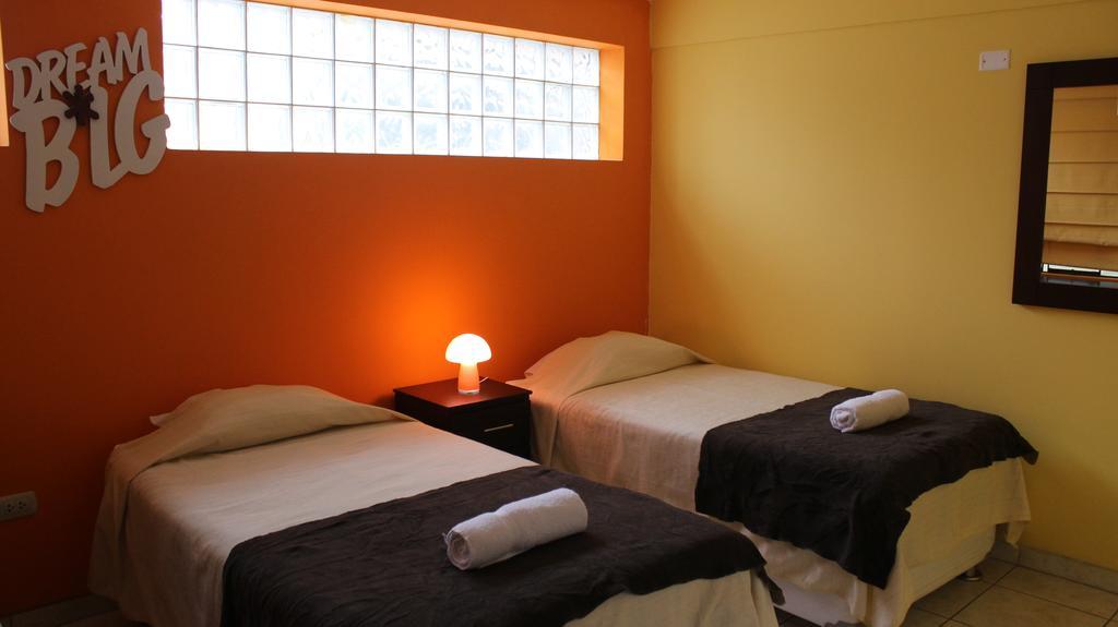 Taytaypa Rooms & Apartments Lima Airport Екстер'єр фото