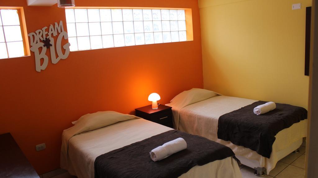 Taytaypa Rooms & Apartments Lima Airport Екстер'єр фото