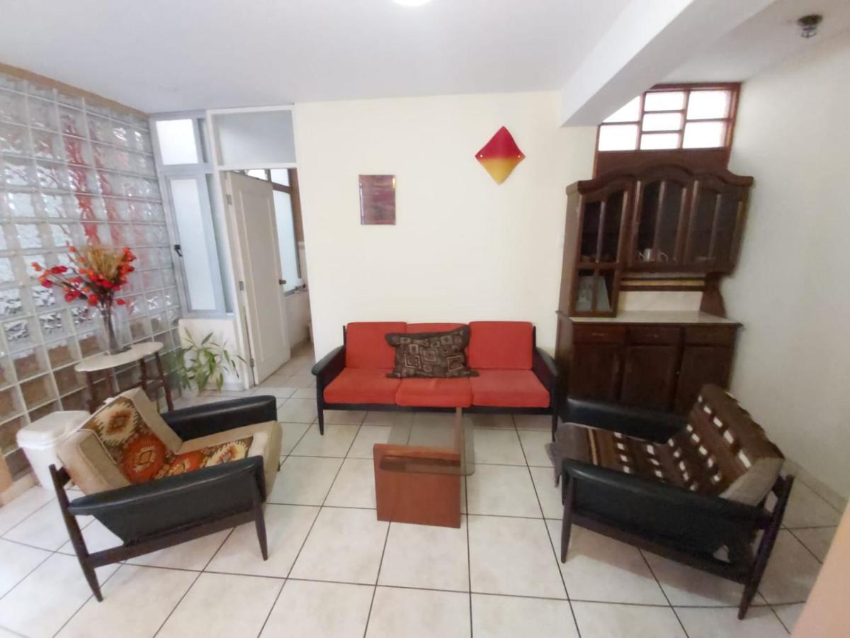 Taytaypa Rooms & Apartments Lima Airport Екстер'єр фото