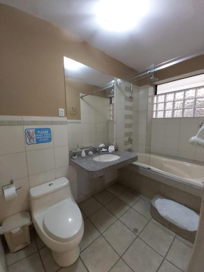 Taytaypa Rooms & Apartments Lima Airport Екстер'єр фото